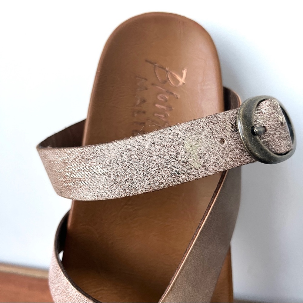 Blowfish vegan sandals a blend of metallic colors NWT size 7 - Picture 7 of 7